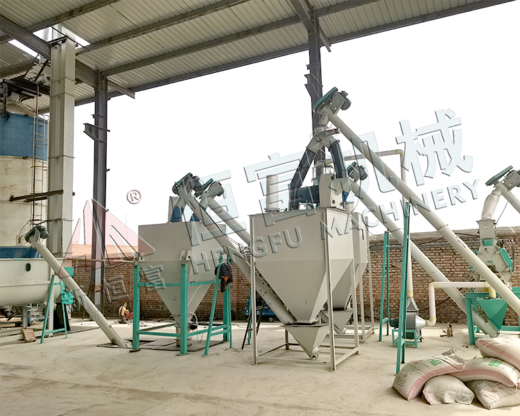 新疆石河子水滴型粉状饲料机组