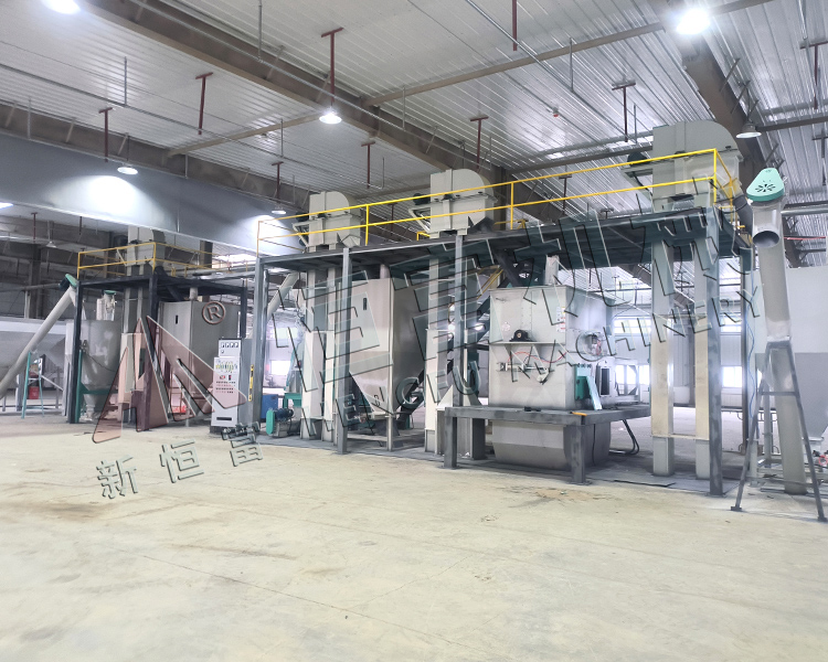 新疆阿拉山口66*80粉状饲料机组