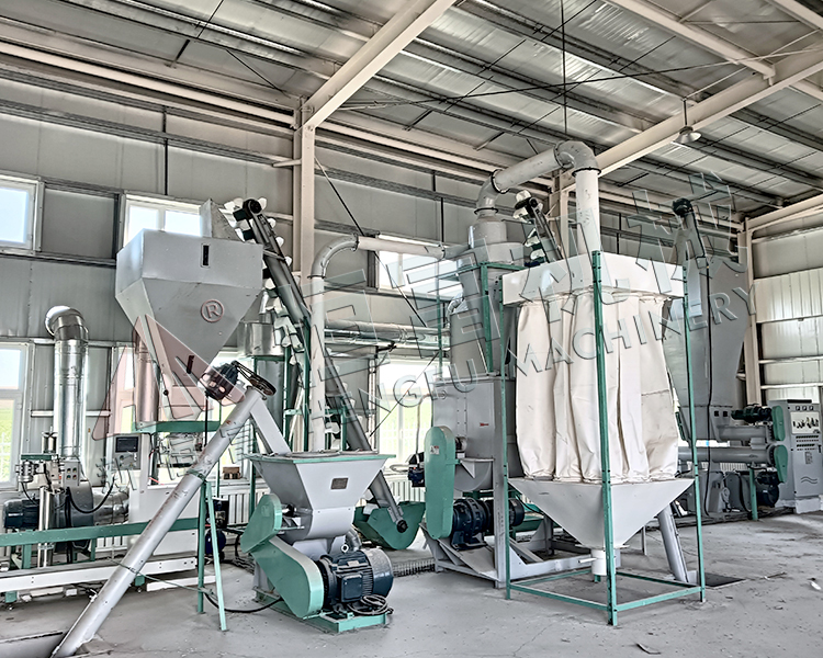 新疆阿克陶350环模颗粒饲料机组