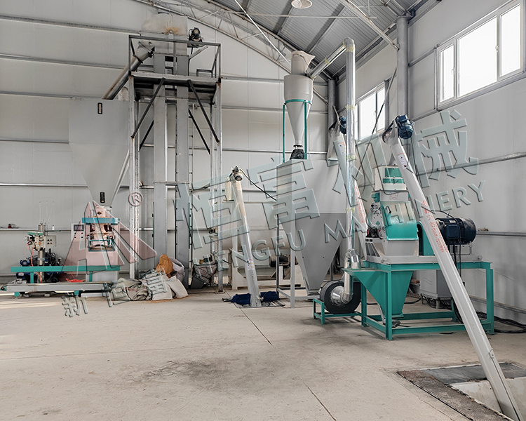 内蒙古赤峰粉状饲料机组