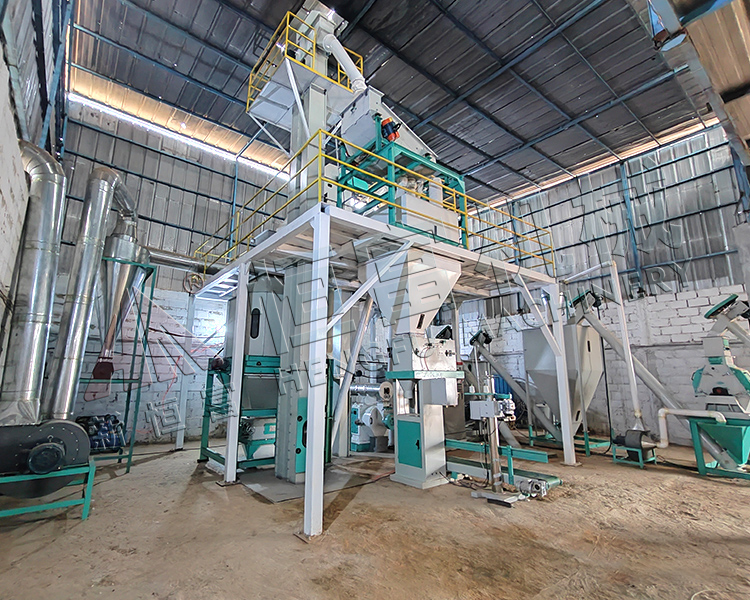 非洲塞内加尔320草粉颗粒饲料机组